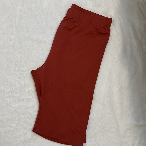 Relaxed Red Short Sleeve Boxy Tee with Matching shorts - Picture 5 of 5